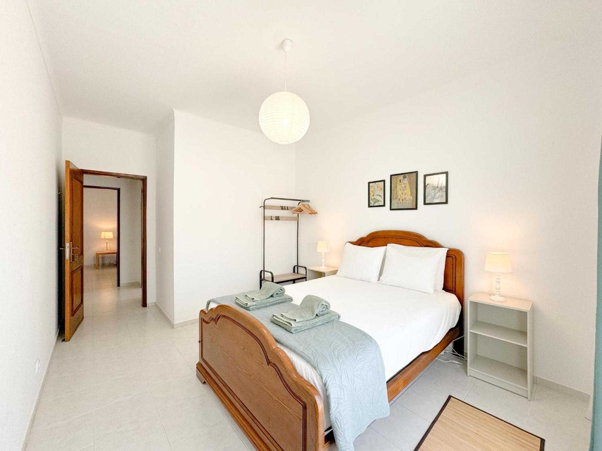 With View Of The Historic #1952 Apartamento